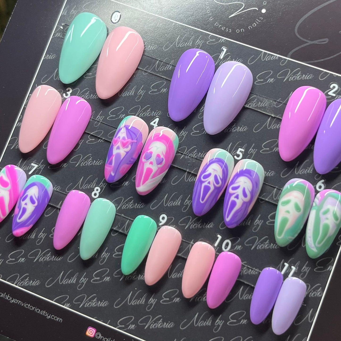 Pastel GhostFace Full Set in Mid Almond